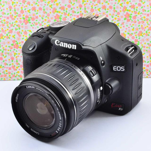 ✨Wifiでスマホに転送 & 可愛いフォルム✨キャノン EOS kiss X3の通販