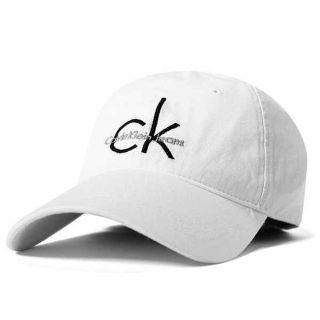 カルバンクライン(Calvin Klein)のカルバンクライン Calvin Klein キャップ 白(キャップ)