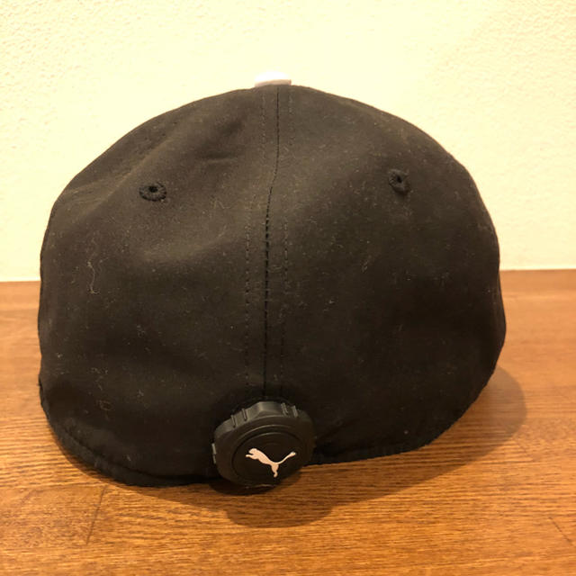 PUMA(プーマ)のUSプーマ コブラ18夏新作 特注刺繍 Disc Cap 黒/白 スポーツ/アウトドアのゴルフ(ウエア)の商品写真