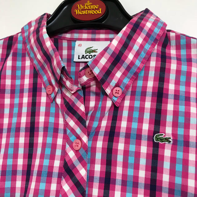 LACOSTE(ラコステ)の送料込 ラコステ 半袖シャツ シャツ チェック 夏 可愛い ピンク ゴルフ レディースのトップス(シャツ/ブラウス(半袖/袖なし))の商品写真