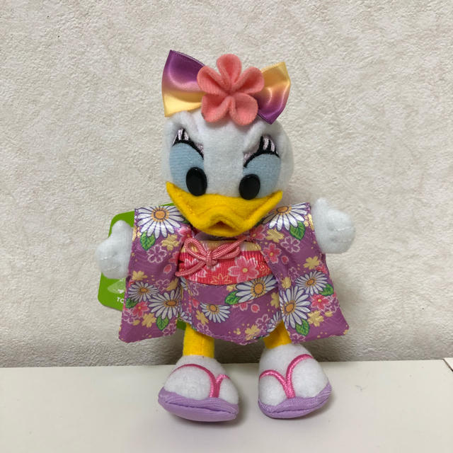 Disney(ディズニー)のディズニー ぬいぐるみバッチ デイジー キッズ/ベビー/マタニティのおもちゃ(ぬいぐるみ/人形)の商品写真