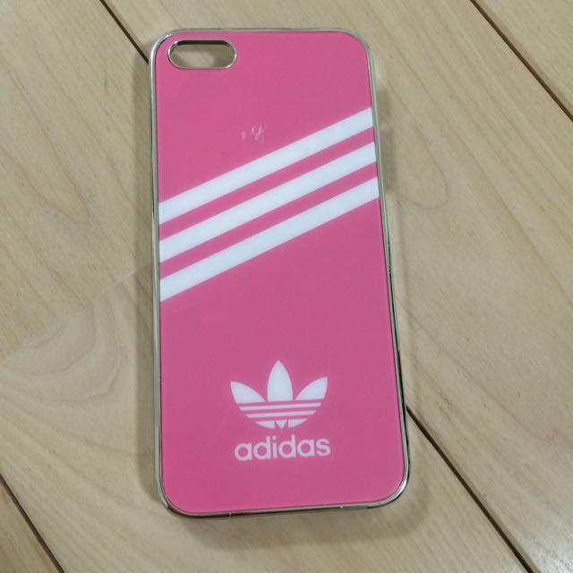 adidas(アディダス)のiPhone5 5s ケース  スマホ/家電/カメラのスマホアクセサリー(ストラップ/イヤホンジャック)の商品写真