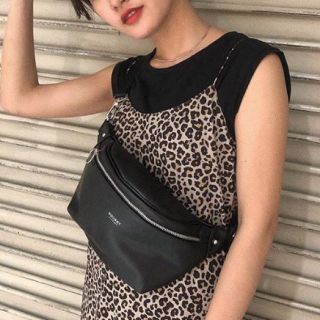 マウジー(moussy)の限定価格♡MOUSSY waist&shoulder BAG♡ボディバッグsly(ボディバッグ/ウエストポーチ)