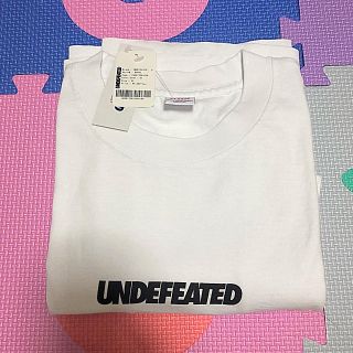 アンディフィーテッド(UNDEFEATED)のundefeated Tシャツ 白 XL(Tシャツ/カットソー(半袖/袖なし))