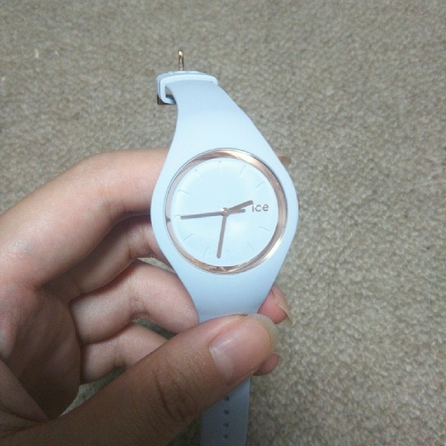 ice watch(アイスウォッチ)のice watch アイスウォッチ ブルー×ゴールド Small レディースのファッション小物(腕時計)の商品写真