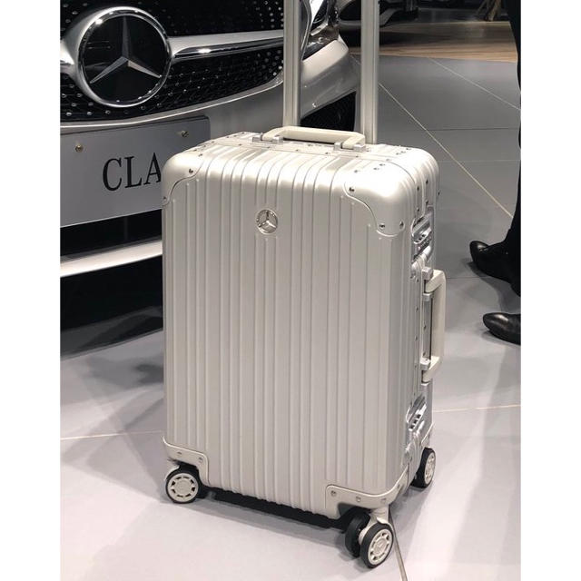 【新品】非売品！メルセデス・ベンツ オリジナルアルミスーツケース