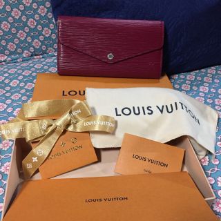 ルイヴィトン(LOUIS VUITTON)のルイヴィトン正規品ポートホイユエピライン(財布)