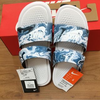 ナイキ(NIKE)の☆新品☆NIKE WMNS BENASSI ウルトラスライド マーブル 23cm(サンダル)