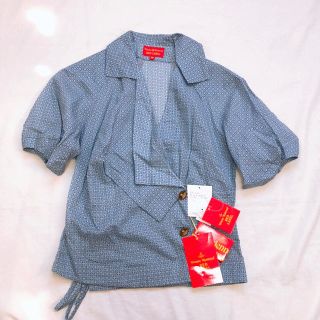 ヴィヴィアンウエストウッド(Vivienne Westwood)の新品 ヴィヴィアンウエストウッド ブラウス(シャツ/ブラウス(半袖/袖なし))