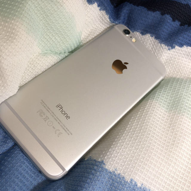 iPhone(アイフォーン)のiPhone6 64GB docomo 最終お値下げ スマホ/家電/カメラのスマートフォン/携帯電話(スマートフォン本体)の商品写真