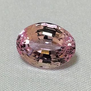 《宝石⚜️ルース》極上品✴️特大☪️天然クンツァイト 11.784ct 鑑付。(リング(指輪))