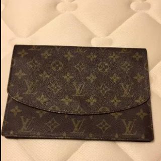 ルイヴィトン(LOUIS VUITTON)のLouis Vuitton モノグラム クラッチバック(クラッチバッグ)