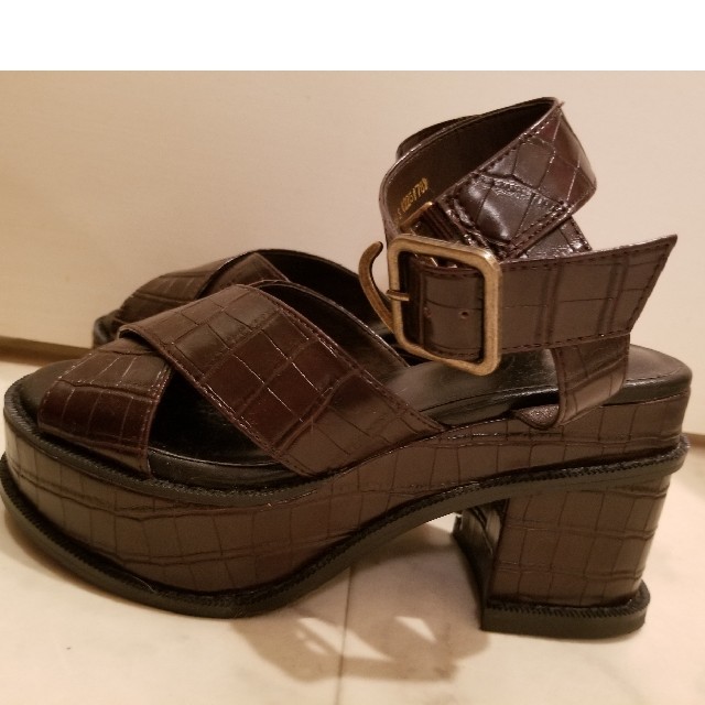 SLY(スライ)のSLY　PLATFORM EMBOSS SANDAL レディースの靴/シューズ(サンダル)の商品写真