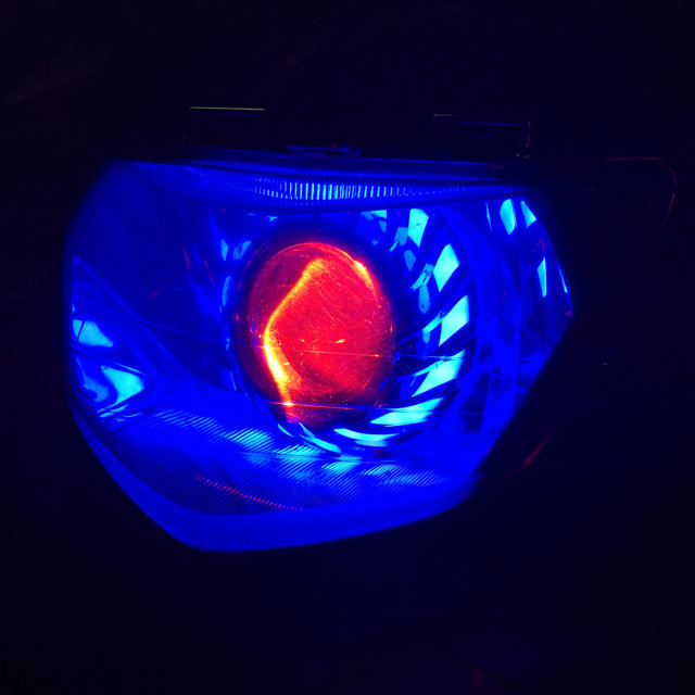 店舗 アドレスv125G 白青赤イカリングヘッドライト 完全取り付けサポート付き