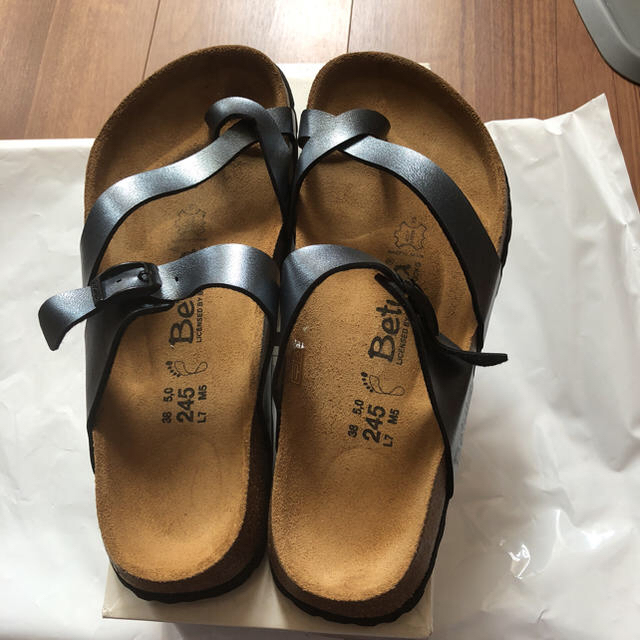 BIRKENSTOCK(ビルケンシュトック)のサンダル ビルケンシュトック レディースの靴/シューズ(サンダル)の商品写真