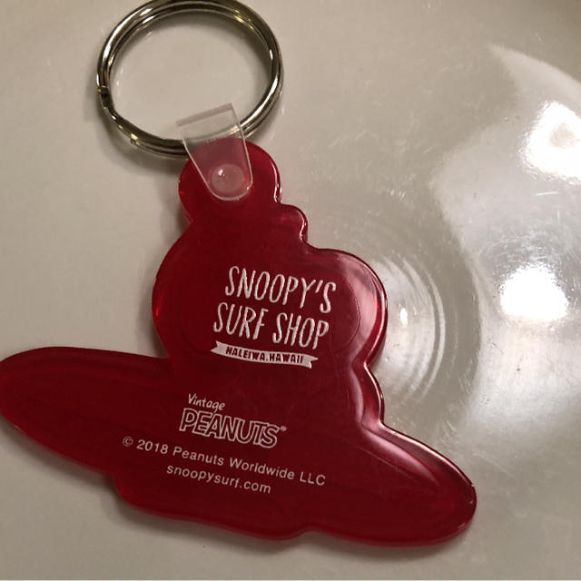 SNOOPY(スヌーピー)のハレイワ限定スヌーピーキーホルダー エンタメ/ホビーのアニメグッズ(キーホルダー)の商品写真