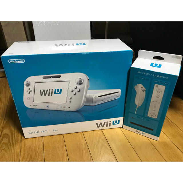 【美品】Wii U本体 Wiiリモコン セット エンタメ/ホビーのゲームソフト/ゲーム機本体(家庭用ゲーム機本体)の商品写真