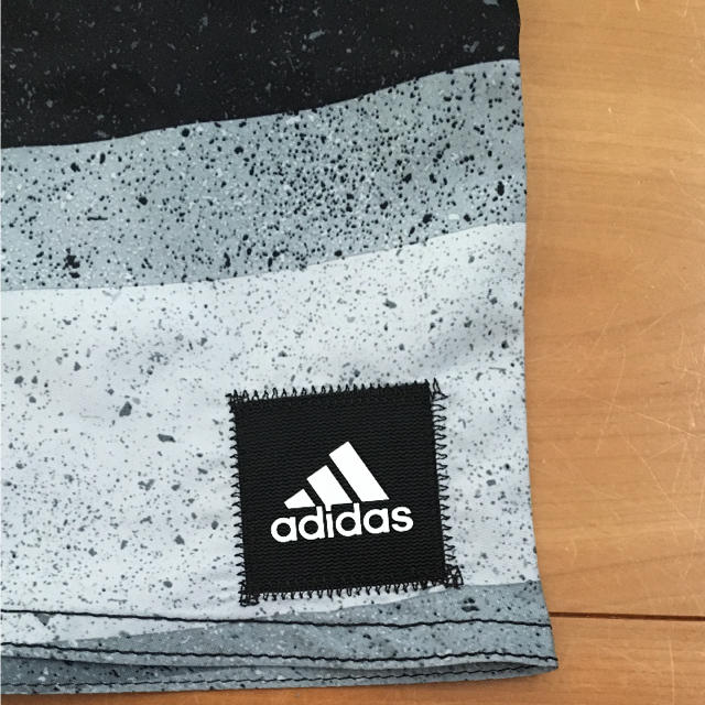 adidas(アディダス)の新品 アディダス サーフトランクス M メンズの水着/浴衣(水着)の商品写真