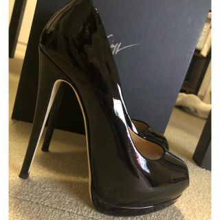 ジュゼッペザノッティ(GIUZEPPE ZANOTTI)の専用！！正規品 超美品 ザノッティ パンプス giuseppe zanotti(ハイヒール/パンプス)