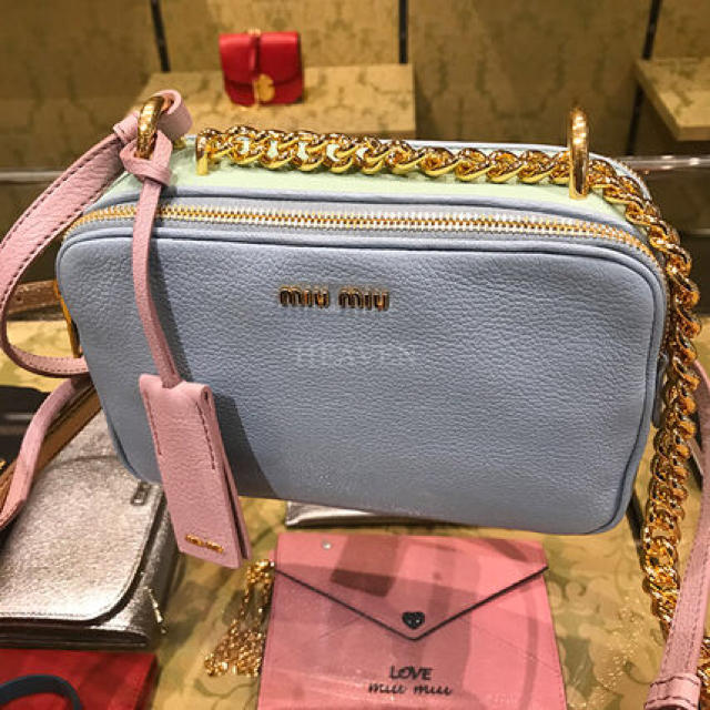 miumiu(ミュウミュウ)のmiumiu マドラス ショルダーバッグ パステル ピンク レディースのバッグ(ショルダーバッグ)の商品写真