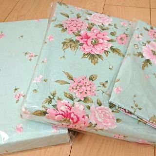 ローラアシュレイ(LAURA ASHLEY)の【新品未使用】ローラアシュレイ シングル 3点セット(シーツ/カバー)