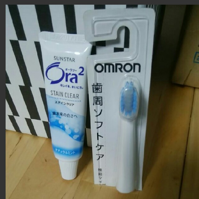 OMRON(オムロン)のオムロン  替えブラシ ＆歯磨き粉 スマホ/家電/カメラの美容/健康(電動歯ブラシ)の商品写真