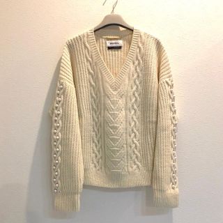 ミュベールワーク(MUVEIL WORK)のMUVEIL 17AW パール付 ケーブルニット ☆美品☆ ミュベール(ニット/セーター)