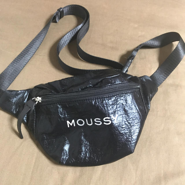 moussy(マウジー)のウエストポーチ レディースのバッグ(ボディバッグ/ウエストポーチ)の商品写真