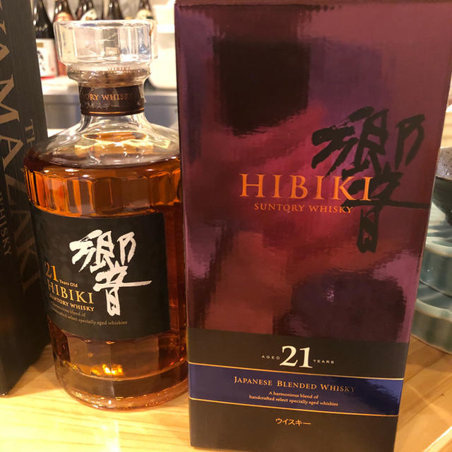 サントリー ウイスキー 響21年 700ml2本箱付き - その他 サントリー ウイスキー 響21年 700ml2本箱付き - その他