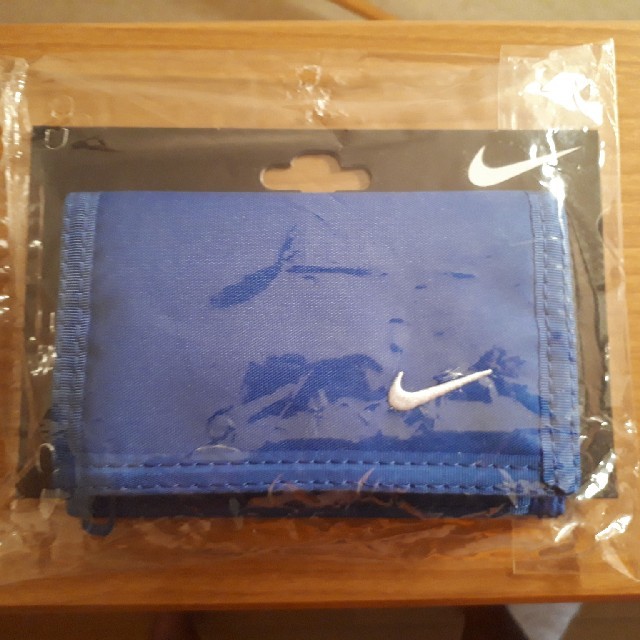 NIKE(ナイキ)の【Nekoko様専用】NIKE　財布　ナイキ　 キッズ/ベビー/マタニティのこども用ファッション小物(財布)の商品写真