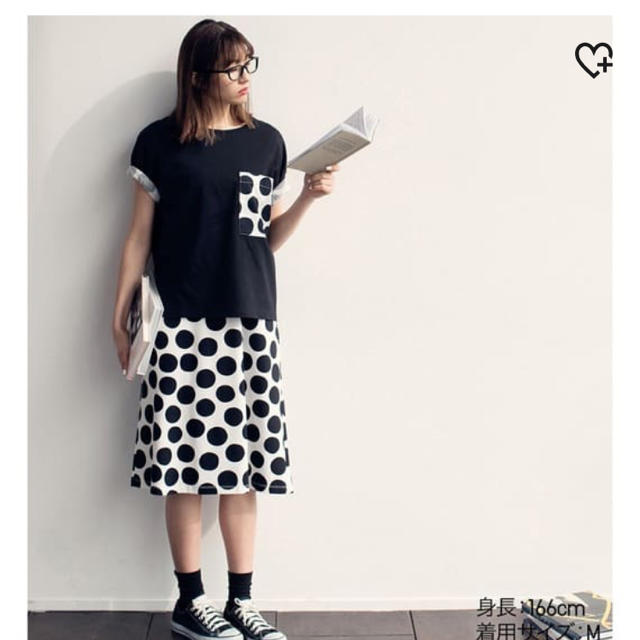 UNIQLO(ユニクロ)のユニクロ マリメッコ グラフィックTシャツ UNIQLO marimekko レディースのトップス(Tシャツ(半袖/袖なし))の商品写真