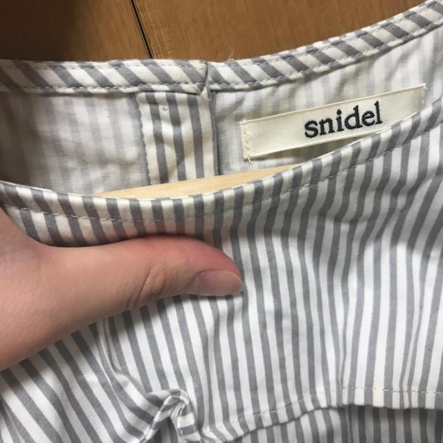 SNIDEL(スナイデル)のsnidel❤️ストライプフリルトップス❤️ レディースのトップス(カットソー(半袖/袖なし))の商品写真