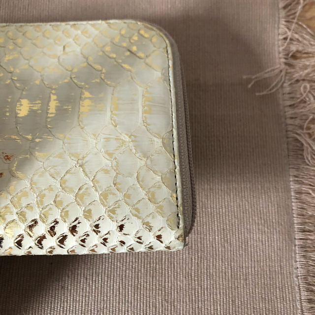 ATAO(アタオ)のお盆価格 美品⭐️アタオ  パイソンゴールド レディースのファッション小物(財布)の商品写真
