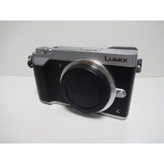 パナソニック(Panasonic)のLUMIX GX7MK2シルバーボディ（レンズ無）(ミラーレス一眼)