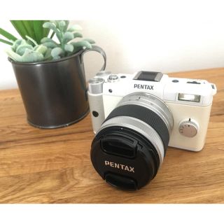 ペンタックス(PENTAX)のPENTAX Q ホワイト 02レンズキット(デジタル一眼)