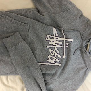 ステューシー(STUSSY)のstussy パーカー 最終値下げ！！(パーカー)