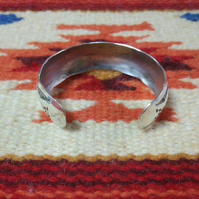 インディアンジュエリー ナバホ族 sterling シルバーバングル 925 インディアンジュエリー ナバホ族 sterling シルバーバングル 925
