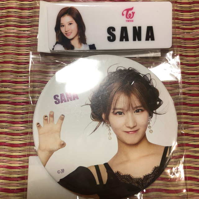 TWICE サナ 缶バッジ ネームプレート | フリマアプリ ラクマ TWICE サナ 缶バッジ ネームプレート | フリマアプリ ラクマ