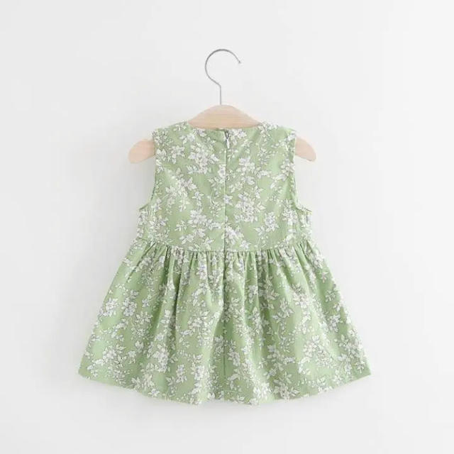 新品 リバティ風 ノースリーブ ワンピース zara ネクスト 100 緑 キッズ/ベビー/マタニティのキッズ服女の子用(90cm~)(ワンピース)の商品写真