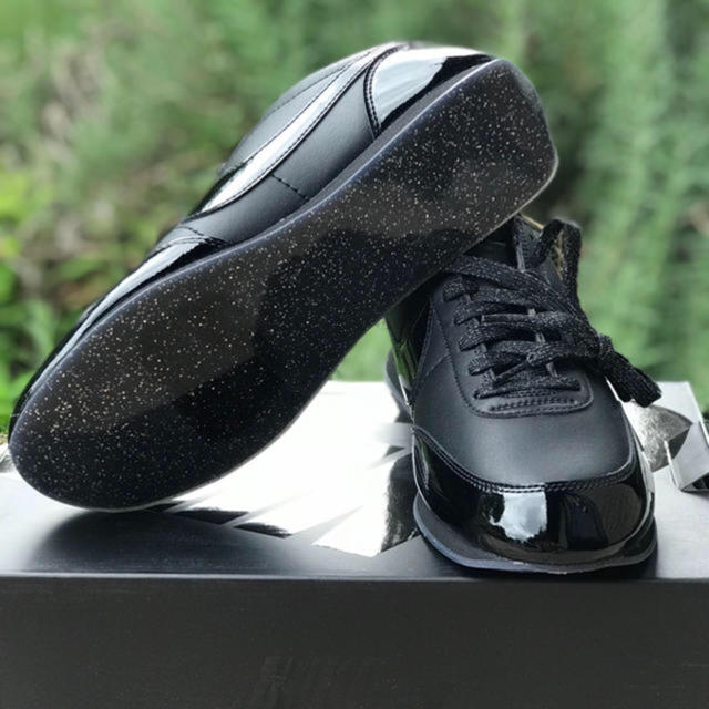 BLACK COMME des GARCONS(ブラックコムデギャルソン)のNIKE×COMME DES GARCONS NIGHT TRACK メンズの靴/シューズ(スニーカー)の商品写真