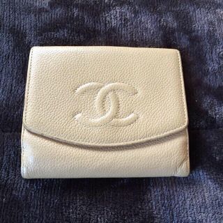 シャネル(CHANEL)のCHANELキャビアスキン二つ折り財布(財布)