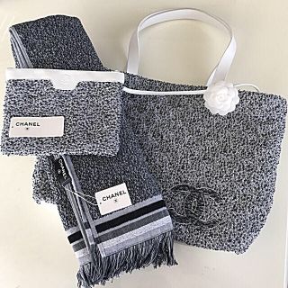 シャネル(CHANEL)の❤️シャネル❤️極美品💖ポーチ付きビーチバック&ビーチタオルセット♪(トートバッグ)