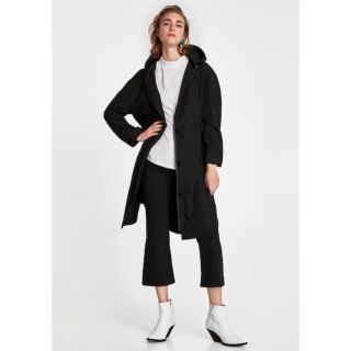 ザラ(ZARA)の新品☆ZARA BASIC ザラ フード付きロングジャケット(ナイロンジャケット)