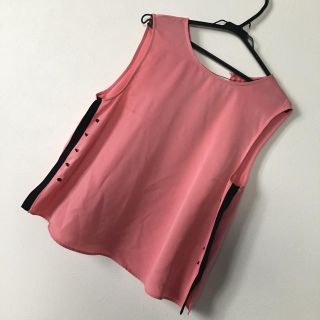 ザラ(ZARA)のZARA ノースリーブカットソー　2870円→2500円(カットソー(半袖/袖なし))