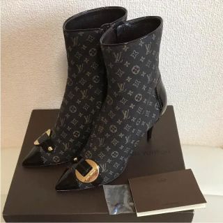 ルイヴィトン(LOUIS VUITTON)のモノグラムとてもお洒落で可愛い ヴィトン ブーツ中(ブーツ)