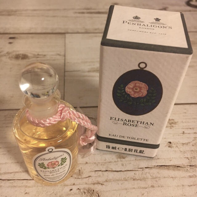 Penhaligon's(ペンハリガン)の再値下げ ペンハリガン エリザベサンローズ 廃番 15ml ＋ コスメ/美容の香水(香水(女性用))の商品写真