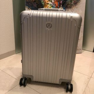 リモワ(RIMOWA)のメルセデスベンツ限定スーツケース&ベンツ非売品レジャーシート(トラベルバッグ/スーツケース)