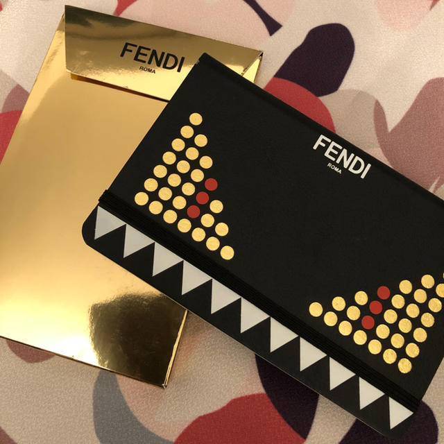 FENDI(フェンディ)のフェンディ  未使用  プレゼント レディースのレディース その他(セット/コーデ)の商品写真