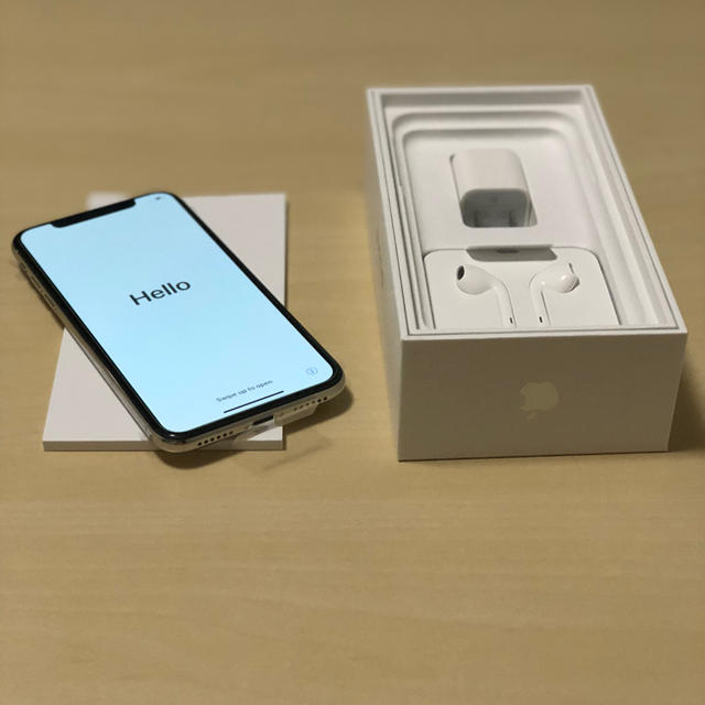 新品未使用☆iPhone X 64GB　シルバー　simロック解除済み