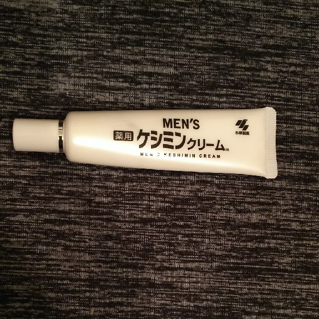 小林製薬(コバヤシセイヤク)のMEN´S薬用ケシミンクリーム コスメ/美容のスキンケア/基礎化粧品(フェイスクリーム)の商品写真